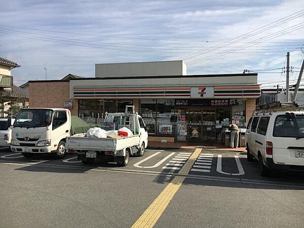 セブンイレブン高砂米田塩市店まで950m