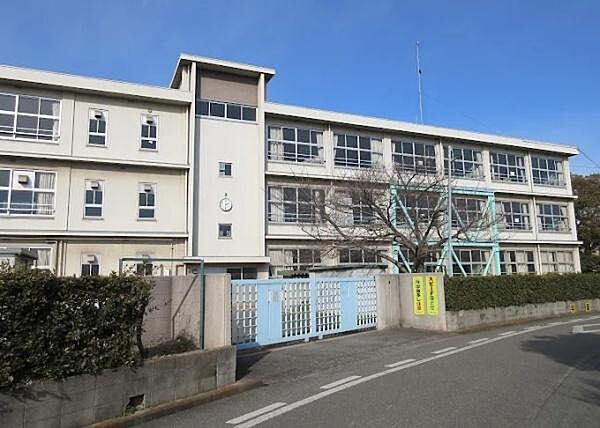 加古川市立別府小学校まで1100m