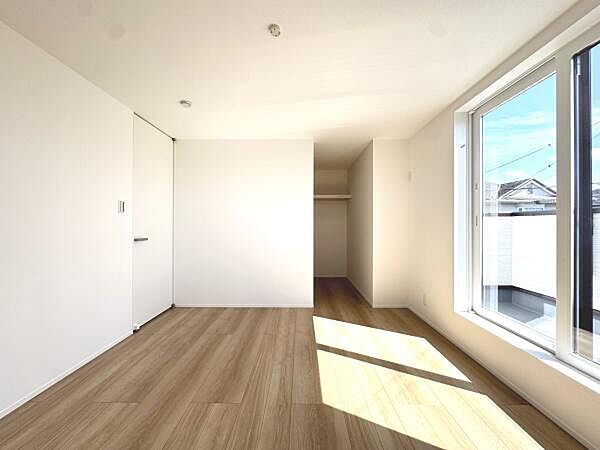 洋室を拡大表示