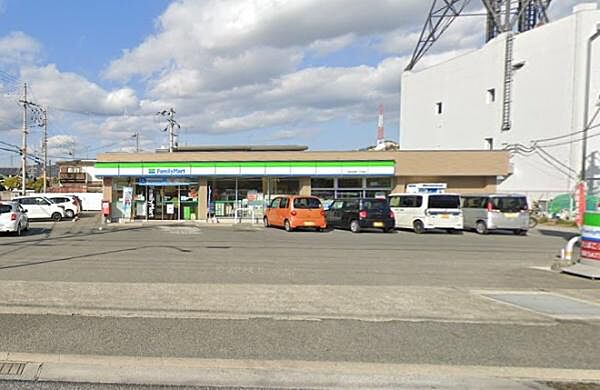ファミリーマート高砂松陽一丁目店まで1200m