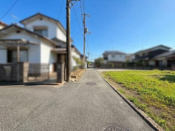 小学校まで徒歩8分♪中学校まで徒歩5分♪