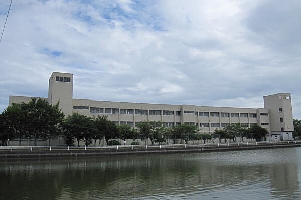 播磨町立蓮池小学校まで400m