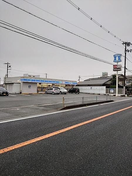ローソン東加古川平岡町店まで500m