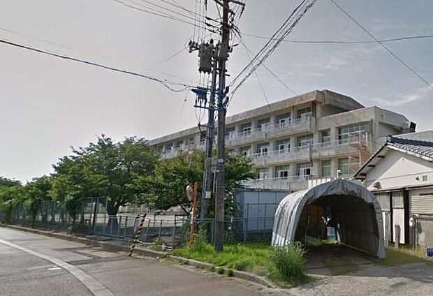 新発田市立本丸中学校まで1802m