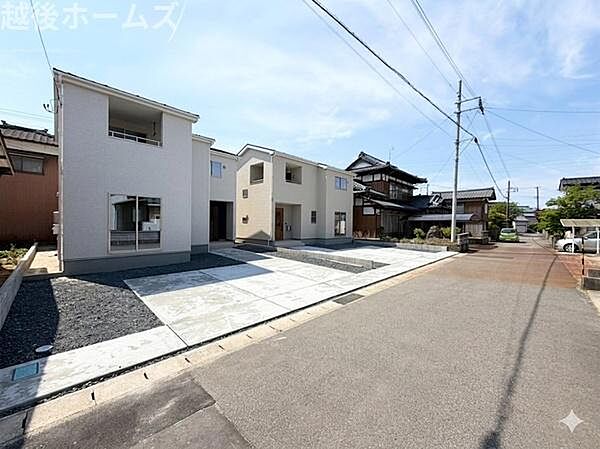 物件の日当たりや通風・仕様設備やお部屋の大きさの比較、近隣・周辺環境や町並みなど、資料ではわからない情報がたくさんあります。是非現地にてご確認ください。