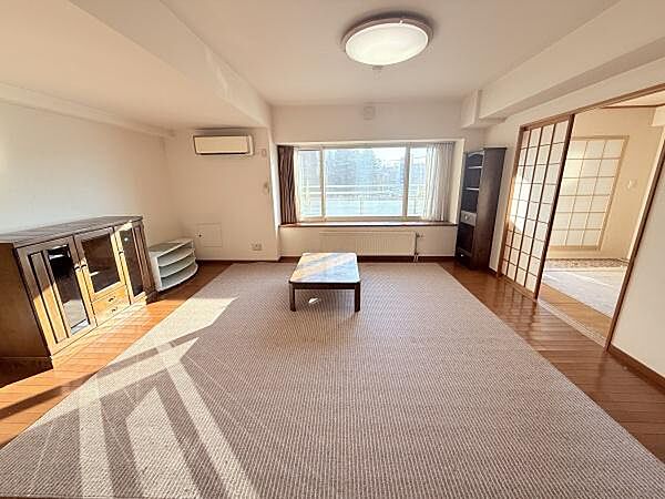 apartment 北海道帯広市西六条南１６丁目
地図を見る