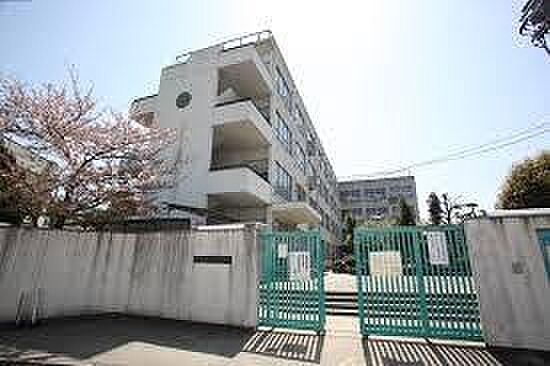 東大阪市立英田南小学校まで448m