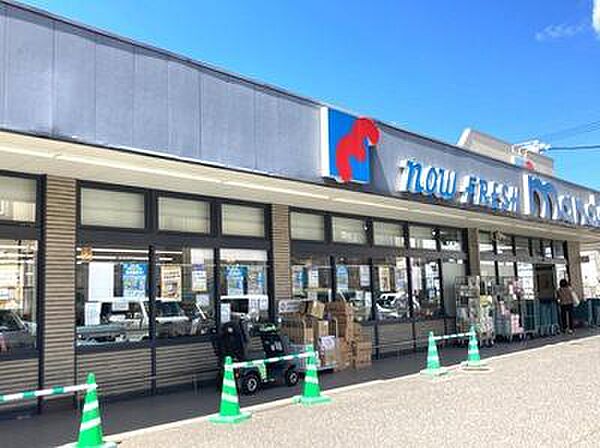 万代鷹殿店まで992m