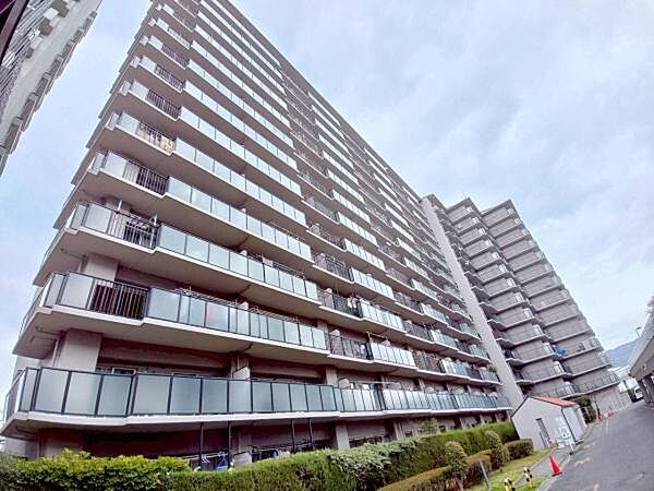 外観：327002168151