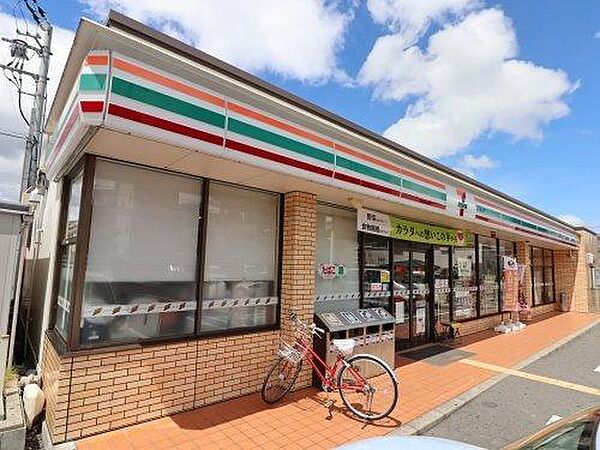 セブンイレブン東大阪善根寺町3丁目店まで898m