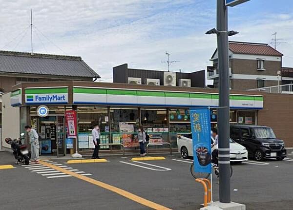 ファミリーマート柏原本郷三丁目店まで1149m