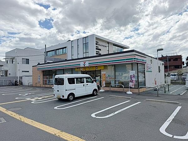 セブンイレブン八尾太子堂2丁目店まで554m