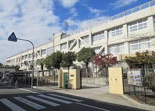東大阪市立弥刀中学校まで291m