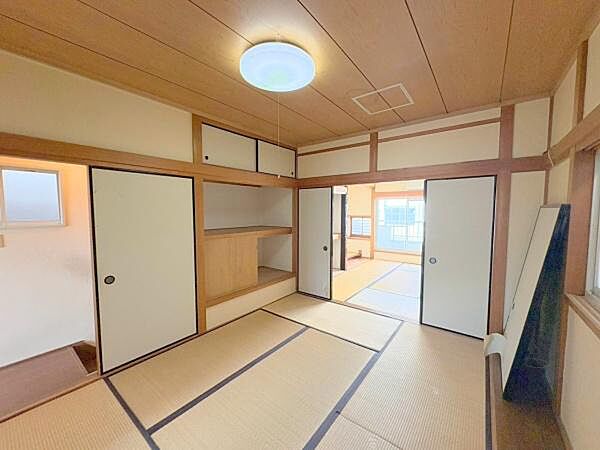 【和室】2部屋繋げて利用することも可能。