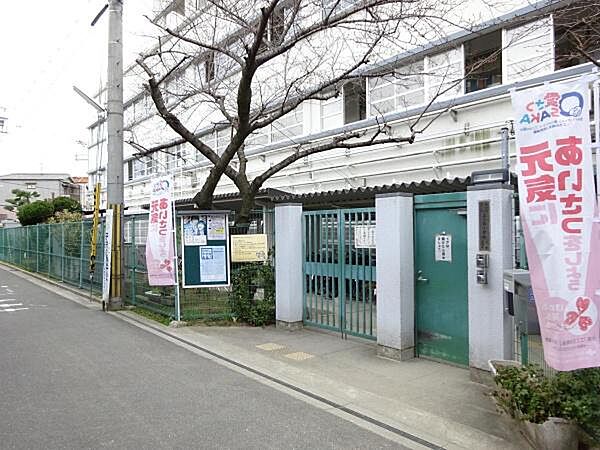 東大阪市立上小阪小学校まで799m