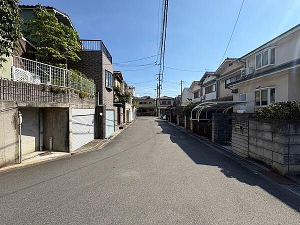 【前面道路】西側　幅員約5.9ｍ