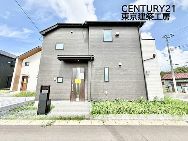 【外観完成写真】住宅ローンに強い！頭金0円・諸費用・引越費用・家具家電代・オートローンなど他の借入も住宅ローンでまとめてお任せ下さい！