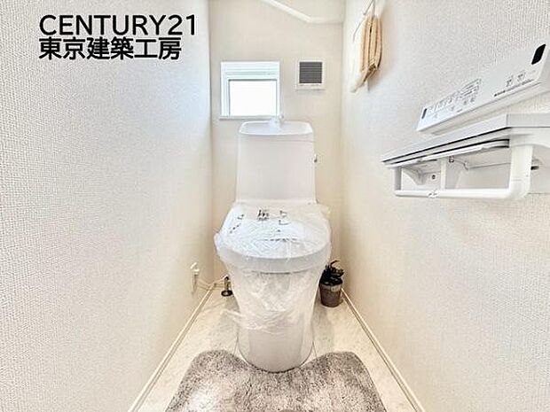 トイレを癒しの空間と考える人は少なくありません。だからこそ、寛げる場所であってほしいと思っている人も多いでしょう。機能面でも癒しや寛ぎの空間に相応しいトイレとなっています。