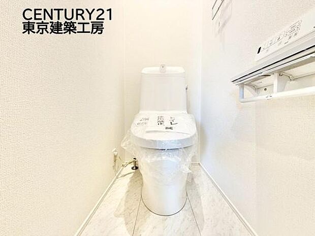 トイレを癒しの空間と考える人は少なくありません。だからこそ、寛げる場所であってほしいと思っている人も多いでしょう。機能面でも癒しや寛ぎの空間に相応しいトイレとなっています。