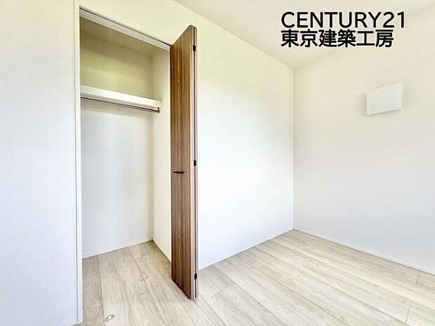 ゆったりとした空間となるよう居室に収納スペースを用意し、快適にお過ごしいただけます♪