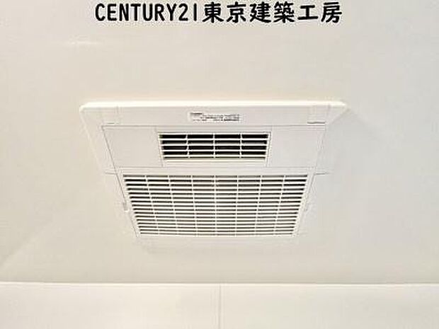 【施工例写真】浴室暖房乾燥機付きですので雨の日もお洗濯に困りません♪