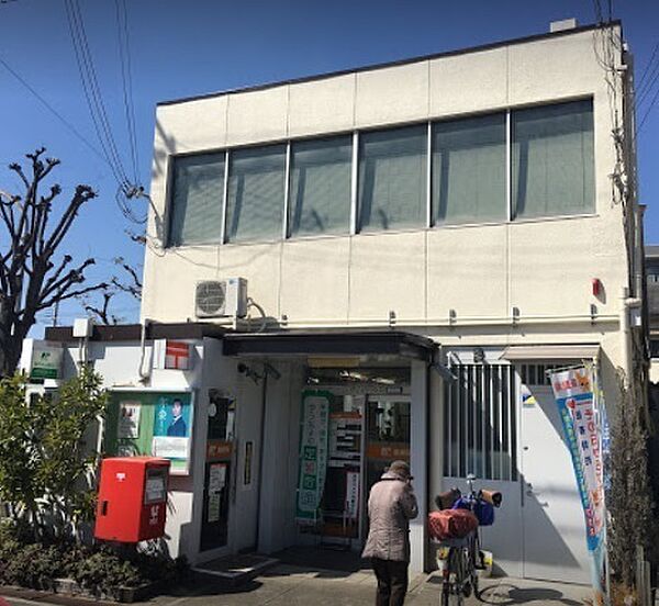 高石郵便局まで130m