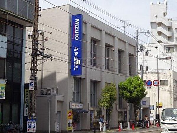 みずほ銀行　住吉支店まで441m
