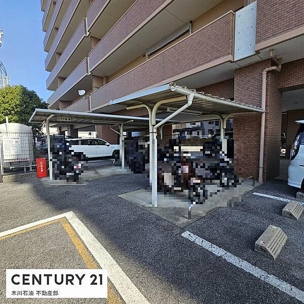 敷地内バイク置場あり！