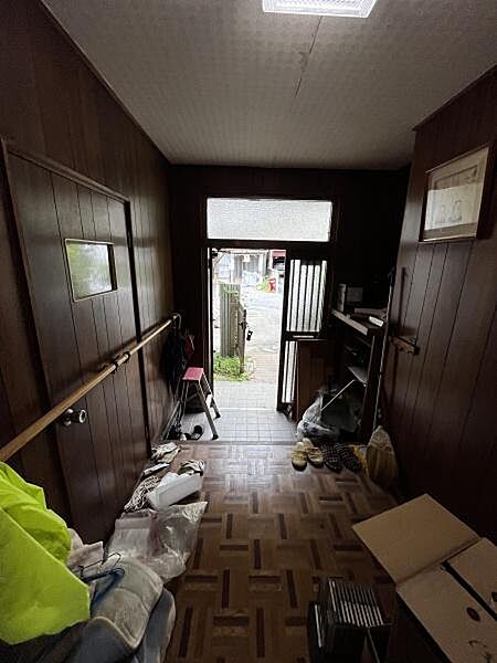 玄関を拡大表示