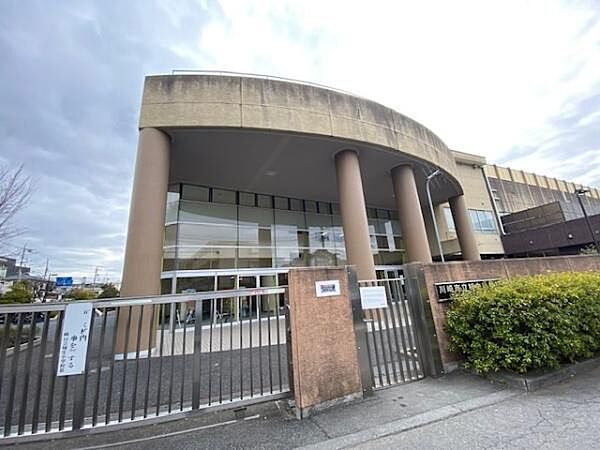 柿生小学校まで630m