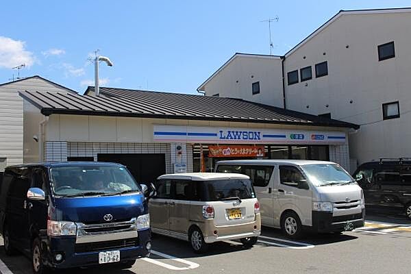 ローソン仁和寺街道七本松店まで266m