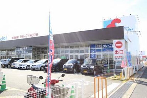 万代香芝二上店まで891m