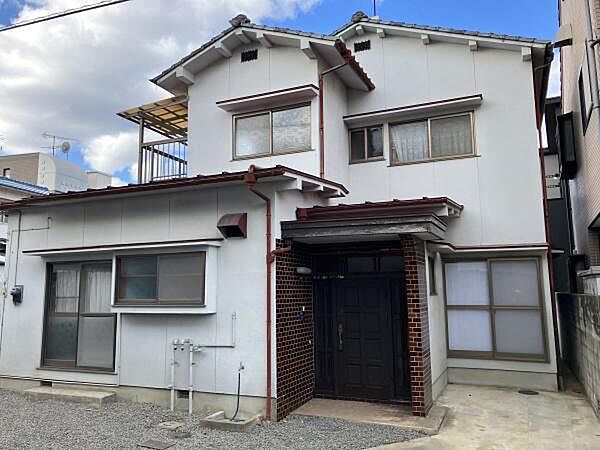 外観：338000049200