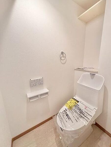 快適な生活を送れる、温水洗浄機能付きトイレ新規入替済み