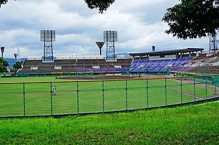 わかさスタジアム京都まで1185m