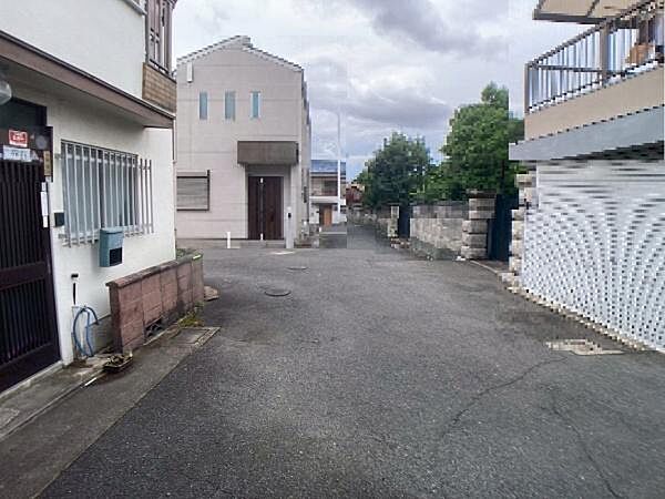 北側道路約5.5ｍの広さです