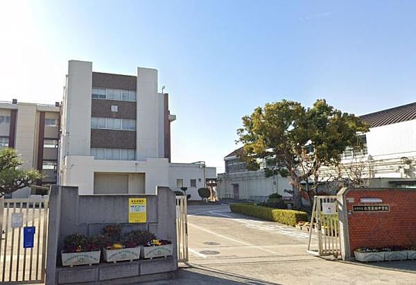 松原市立松原第四中学校まで764m
