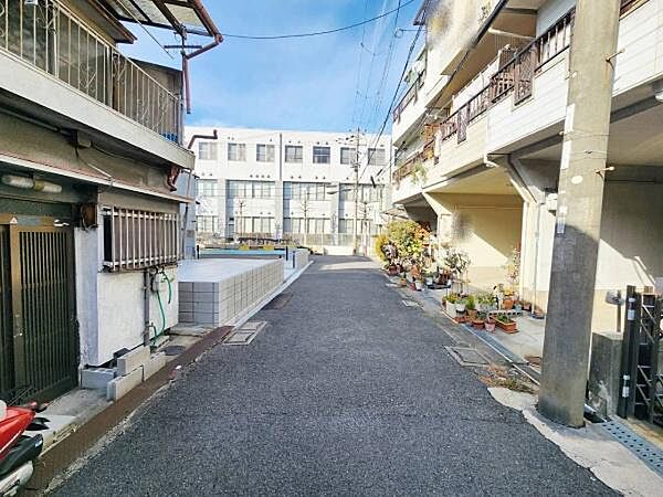 前面道路4.5ｍの広さです