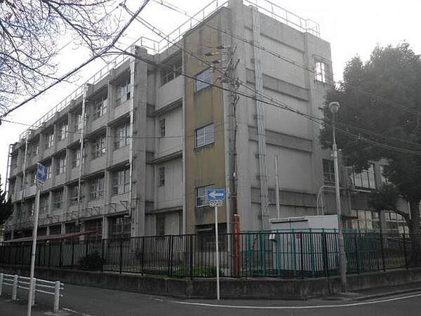 東大阪市立盾津東中学校まで1325m