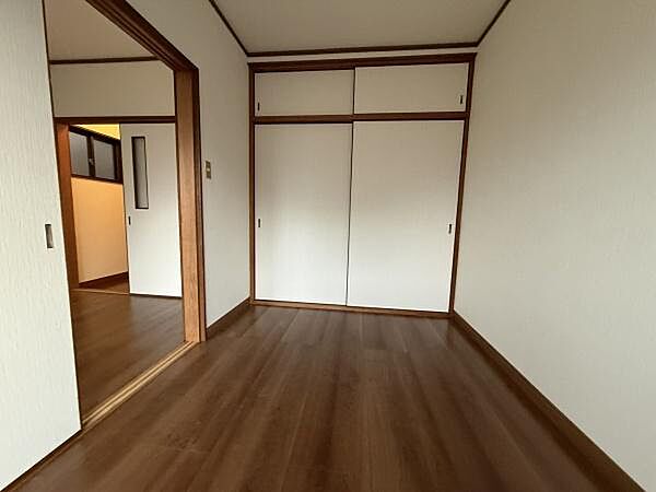 洋室を拡大表示