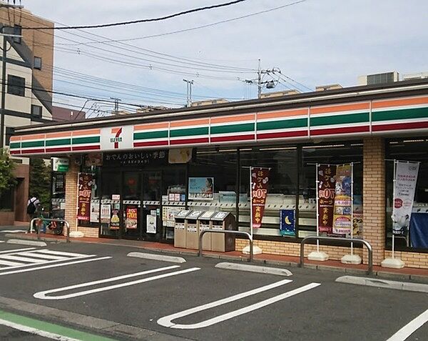 セブンイレブンさいたま土呂駅西店まで377m