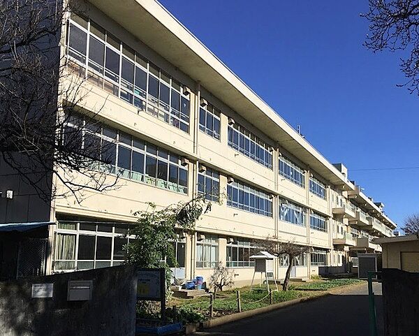 さいたま市立大砂土小学校まで678m