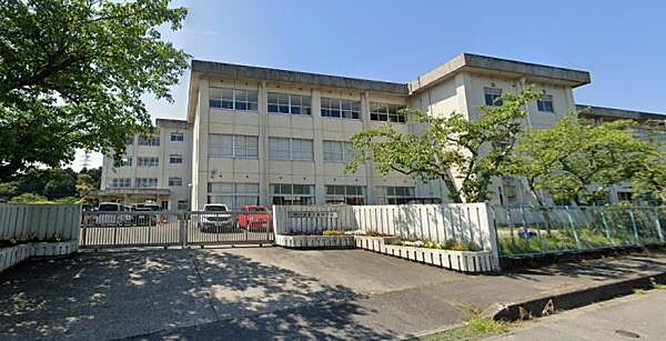 四日市市立桜中学校まで1495m