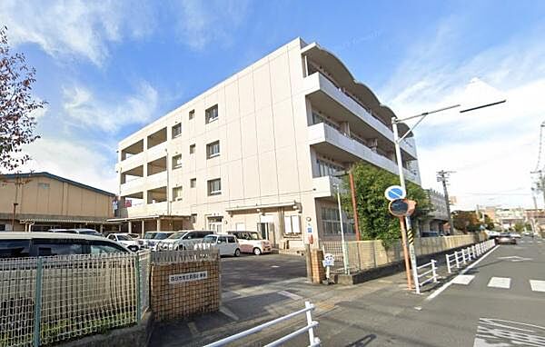 四日市市立浜田小学校まで223m