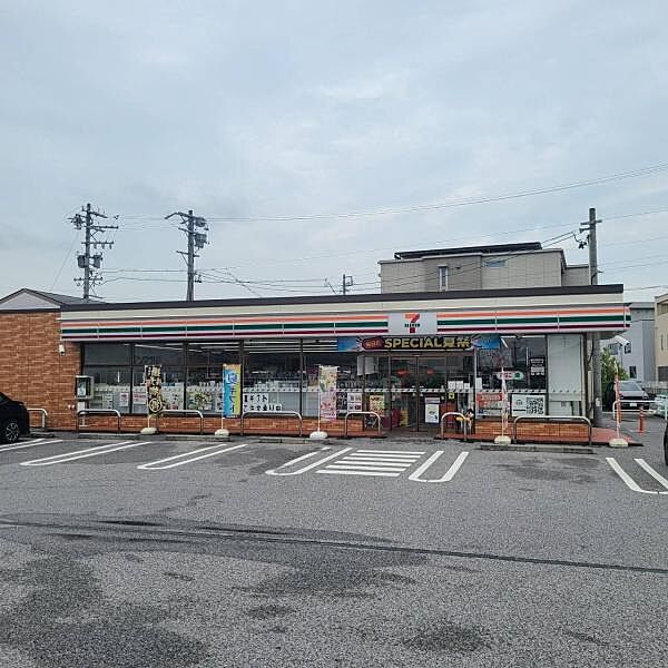 セブンイレブン 大垣中川町4丁目店まで613m