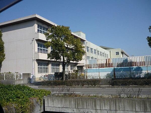 大垣市立興文中学校まで1175m