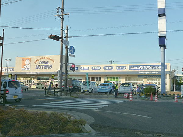 ドラッグユタカ大垣旭町店まで1052m