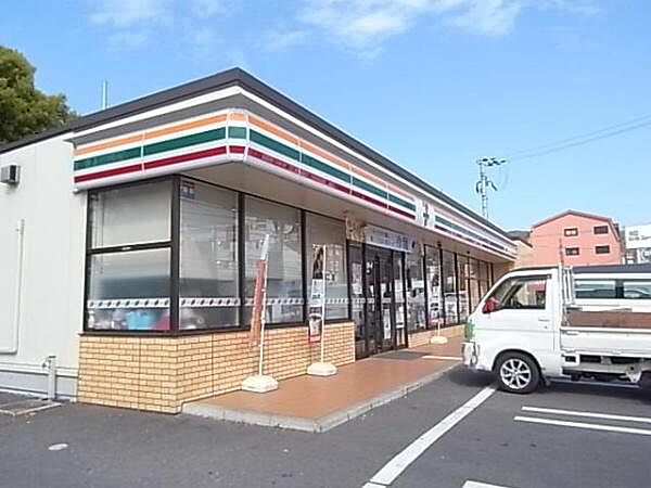 セブンイレブン大東谷川2丁目店まで240m