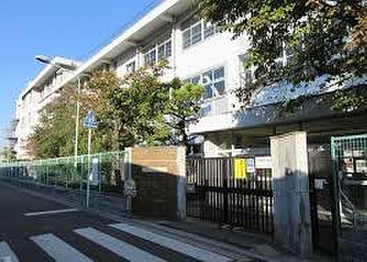 大東市立住道北小学校まで1100m