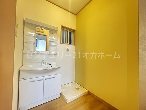 広い洗面脱衣所です♪